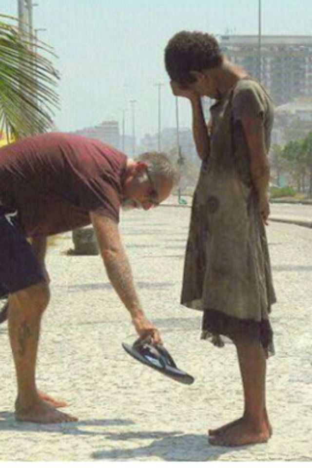 kindness_man_gives_sandals2